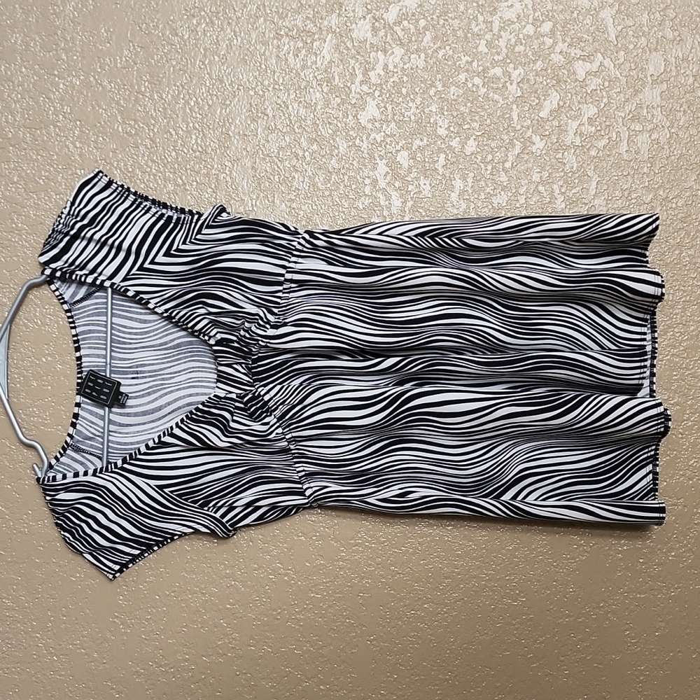 DUE` PER DUE` Cap Sleeve T-shirt